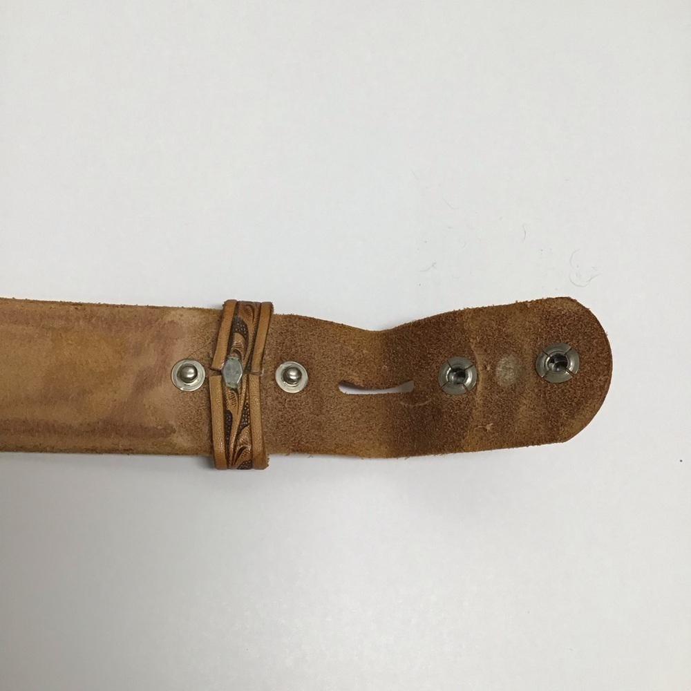 Montana Leather Belt SZ 28 Tooled Tan Western Wagon Buckle Kalispell MT Vintage - Picture 13 of 16